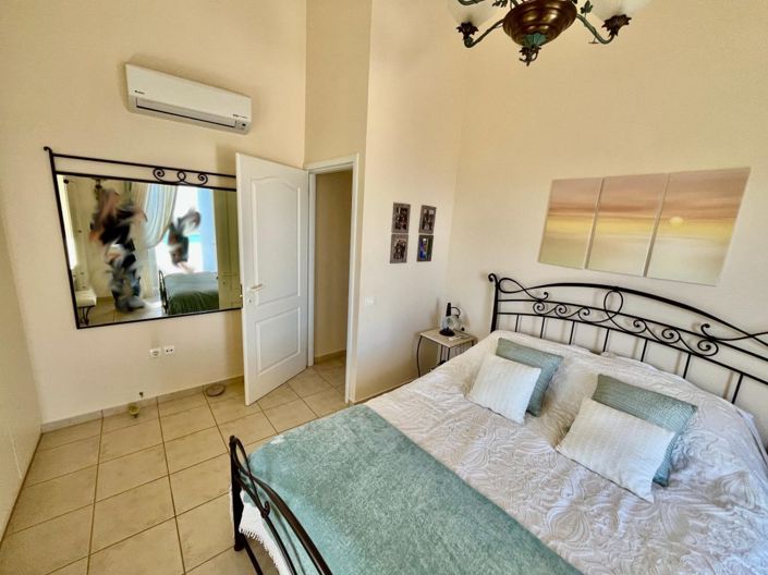 Image No.6-3 Bed Villa for sale