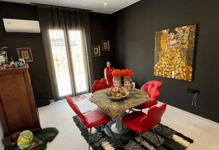 Image No.17-3 Bed Villa for sale