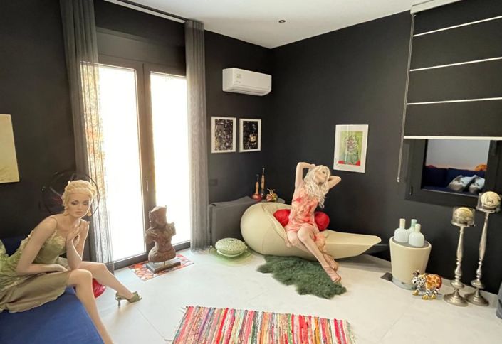 Image No.19-3 Bed Villa for sale