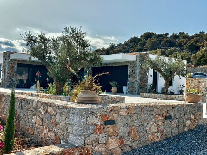 Image No.28-3 Bed Villa for sale