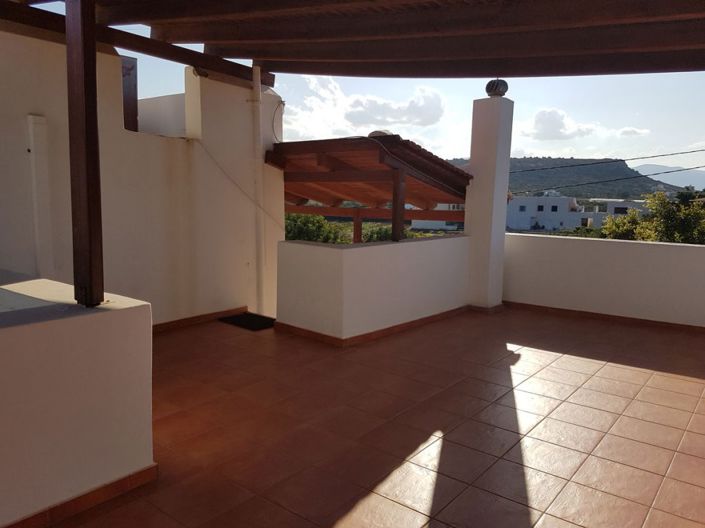 Image No.26-3 Bed House for sale