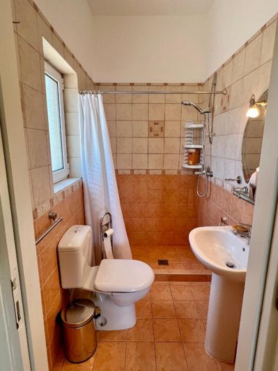 Image No.26-4 Bed Villa / Detached for sale