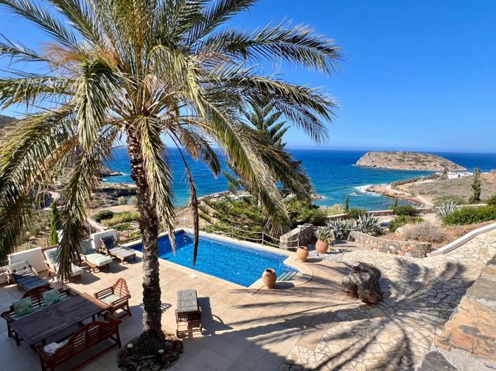 Image No.1-4 Bed Villa for sale