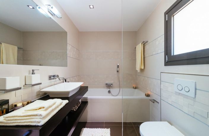 Image No.18-6 Bed Villa for sale