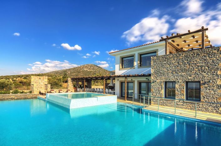 Image No.1-6 Bed Villa for sale