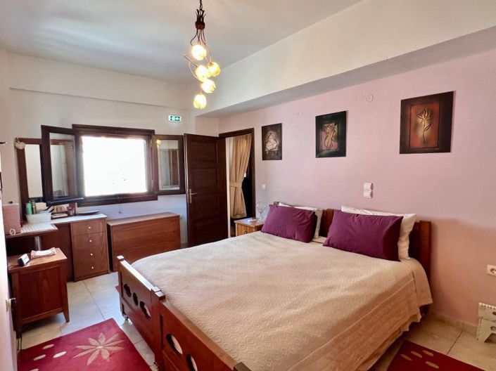 Image No.15-2 Bed Village House for sale