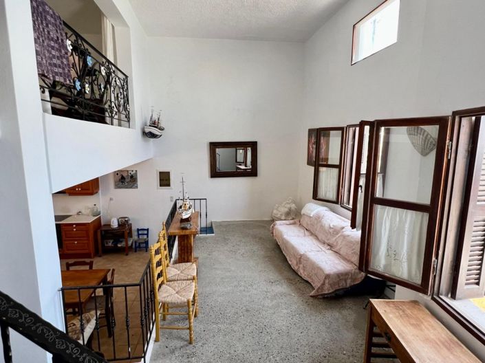 Image No.12-2 Bed House for sale