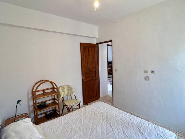 Image No.25-2 Bed House for sale