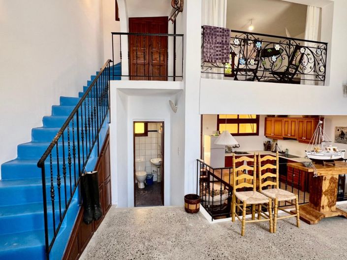 Image No.6-2 Bed House for sale