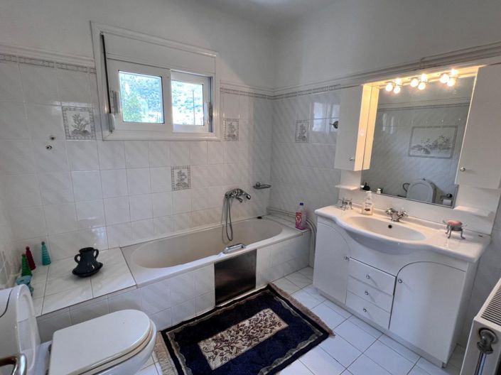 Image No.30-Maison de campagne de 4 chambres à vendre à Agios Nikolaos