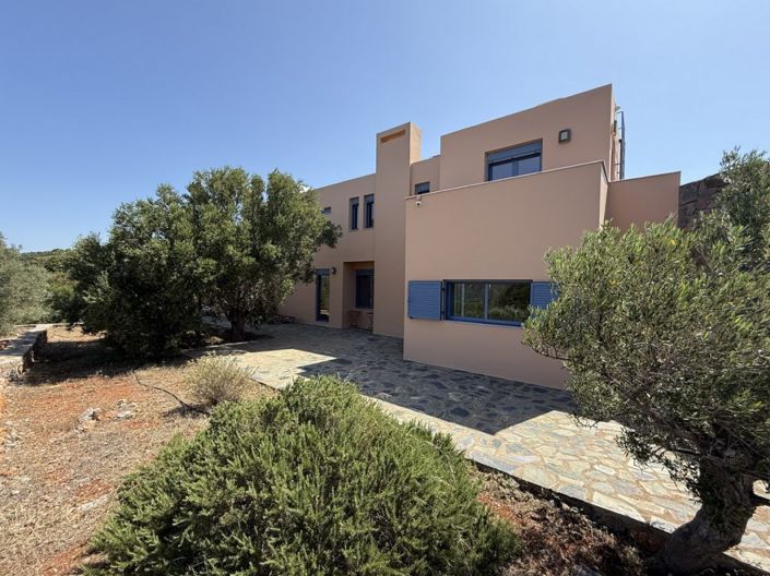 Image No.1-4 Bed Villa for sale