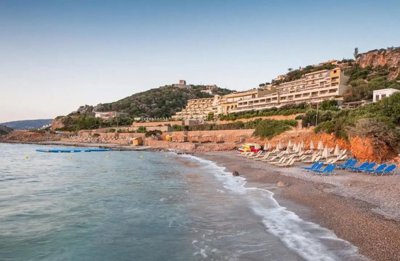 blue-marine-beach-1024x670