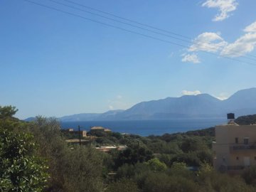 1 - Agios Nikolaos, Terrain