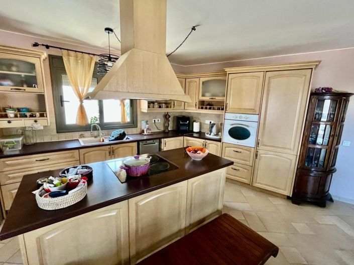 Image No.13-3 Bed Apartment for sale