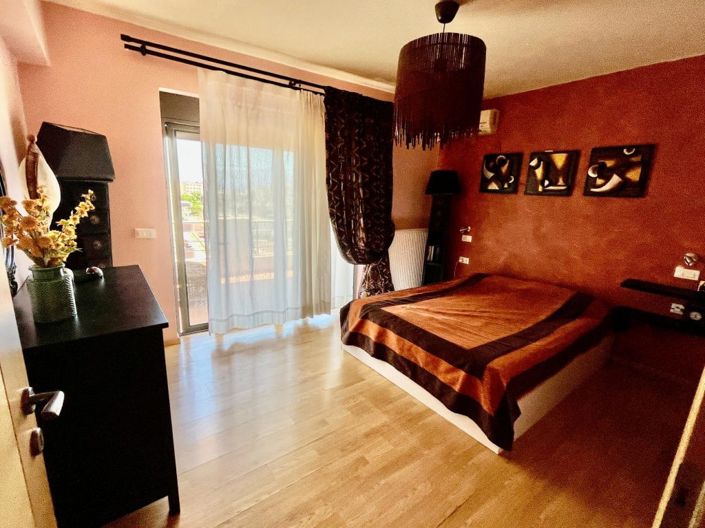 Image No.16-3 Bed Apartment for sale