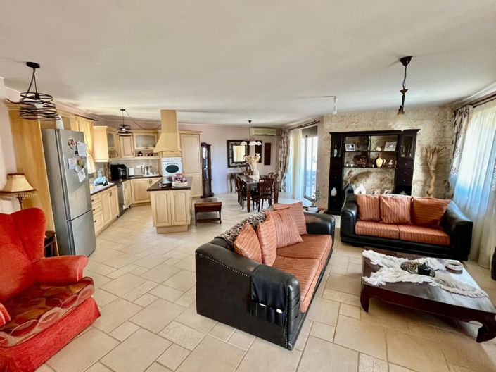 Image No.4-3 Bed Apartment for sale