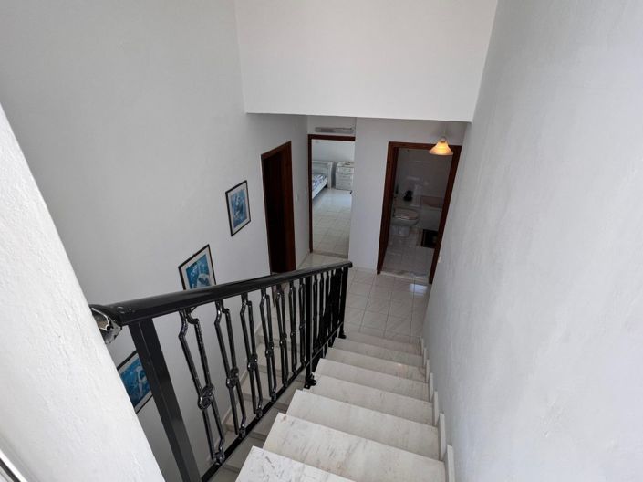 Image No.18-4 Bed Country House for sale