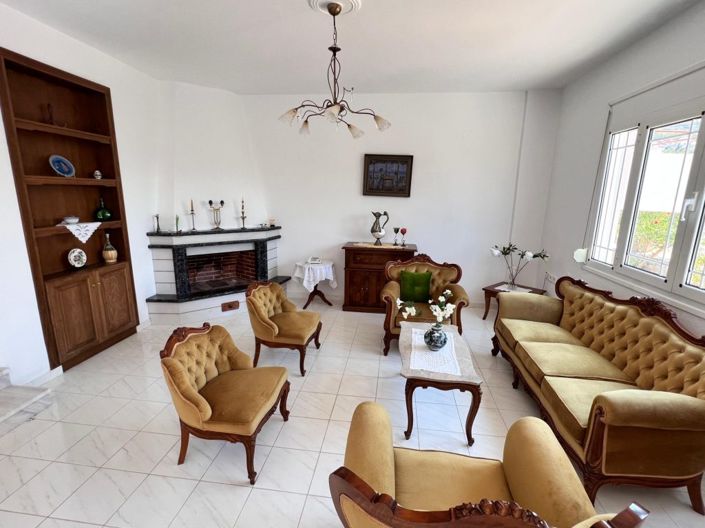 Image No.9-4 Bed Country House for sale