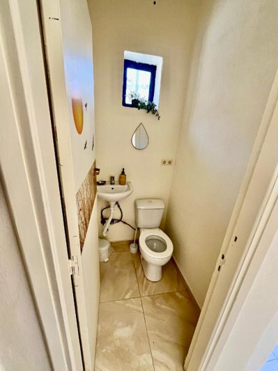 Image No.20-3 Bed House for sale