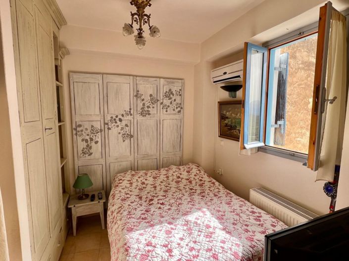 Image No.17-2 Bed Village House for sale