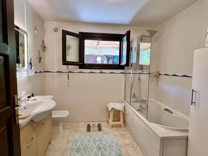 Image No.17-2 Bed Village House for sale