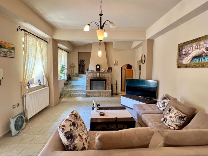 Image No.14-4 Bed Townhouse for sale