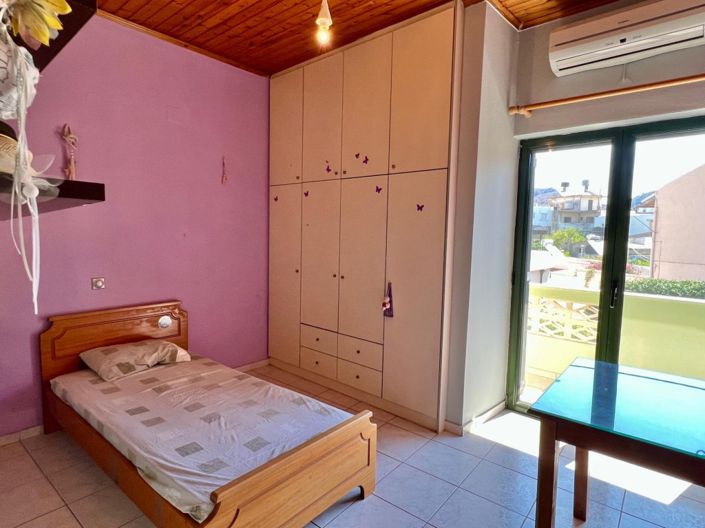 Image No.23-4 Bed Townhouse for sale