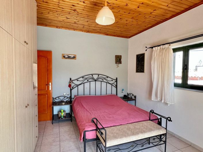 Image No.24-4 Bed Townhouse for sale