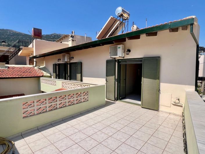Image No.27-4 Bed Townhouse for sale