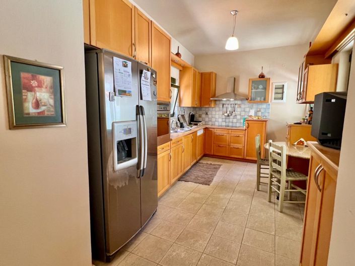 Image No.10-4 Bed Townhouse for sale