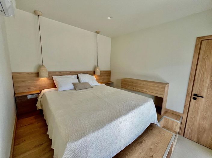 Image No.27-3 Bed House for sale