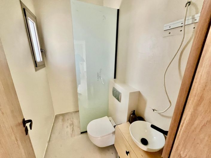 Image No.28-3 Bed House for sale