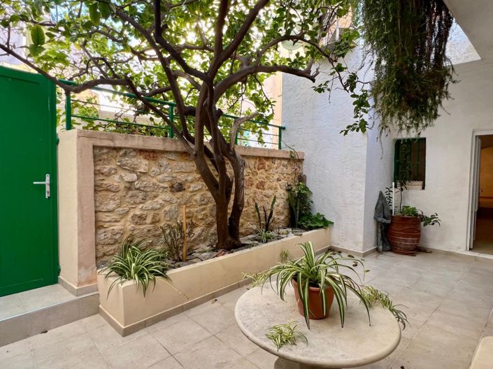 Image No.3-4 Bed Townhouse for sale