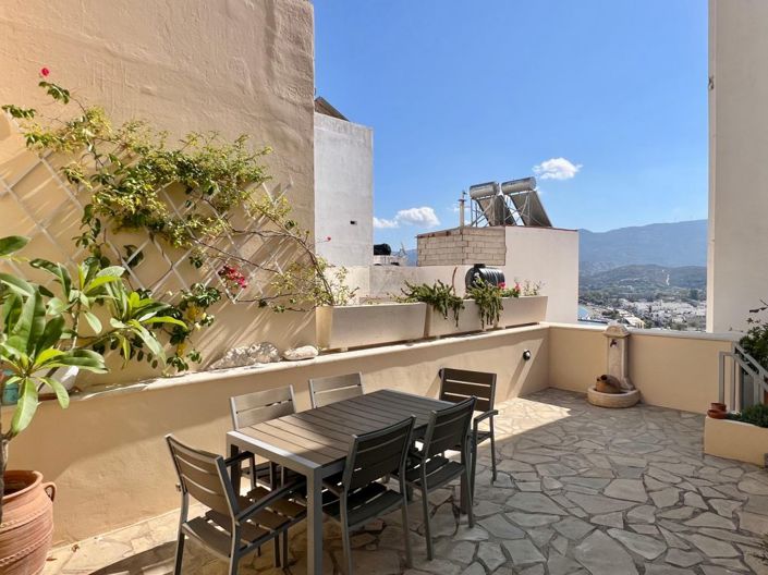 Image No.26-4 Bed Townhouse for sale