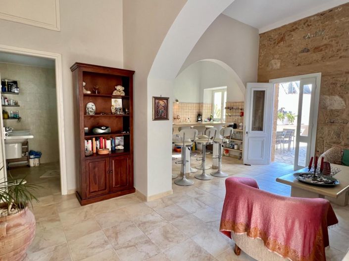 Image No.5-4 Bed Townhouse for sale