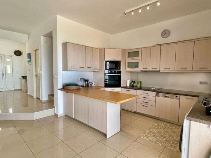 Image No.10-4 Bed Villa / Detached for sale