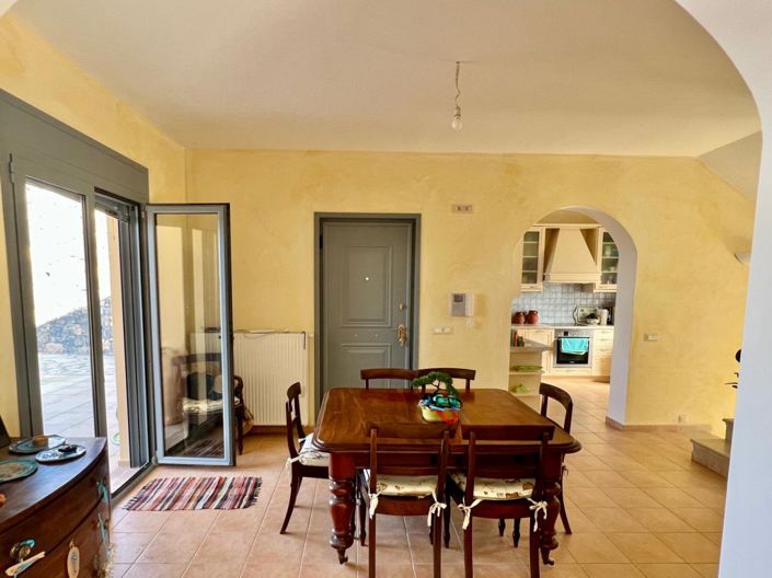 Image No.10-4 Bed Villa for sale