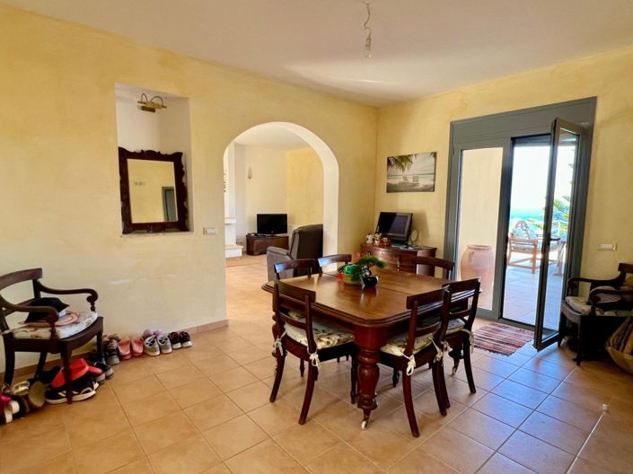 Image No.8-4 Bed Villa for sale