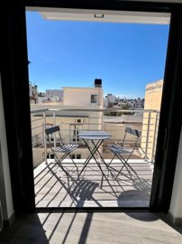 apier1-o-19-768x1024