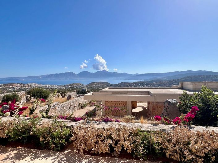 Image No.2-4 Bed Villa for sale