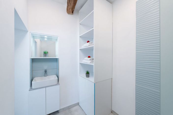 Image No.9-1 Bed House for sale