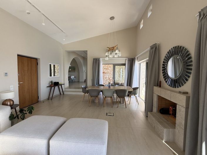 Image No.8-5 Bed Villa for sale