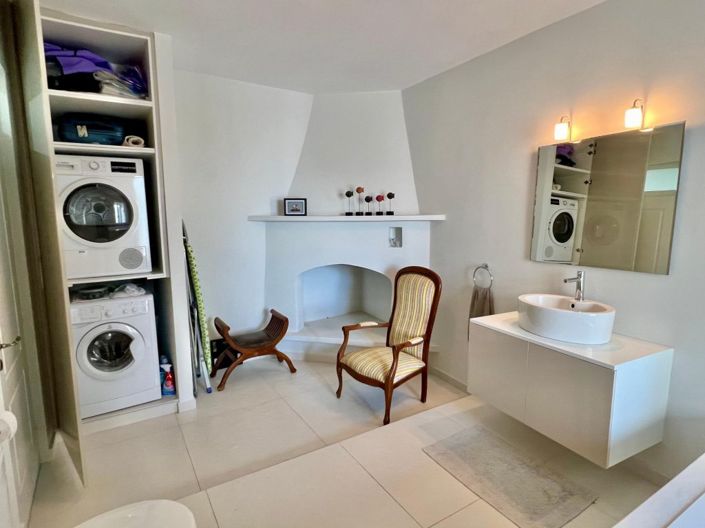 Image No.21-2 Bed House for sale