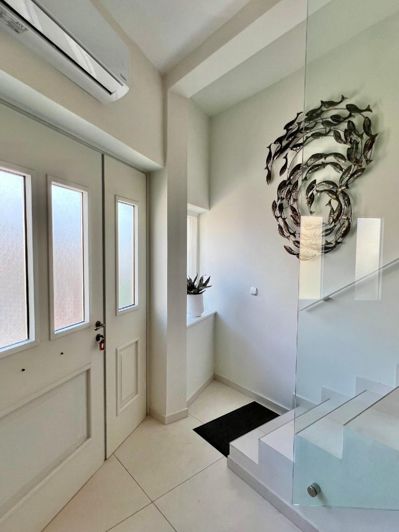 Image No.4-2 Bed House for sale