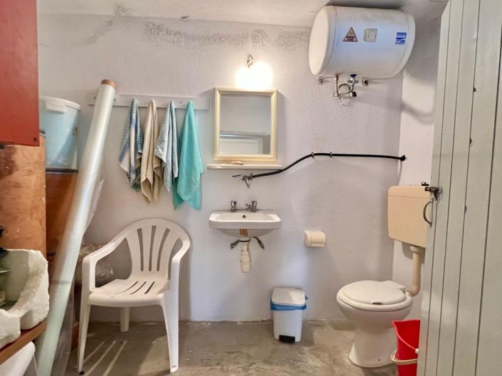 Image No.11-1 Bed House for sale