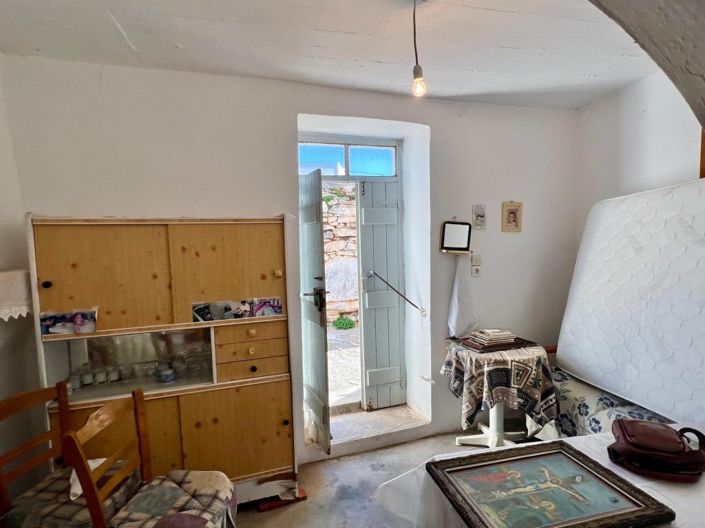 Image No.16-1 Bed House for sale