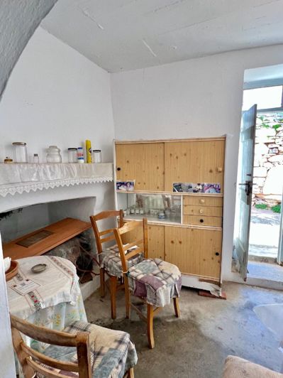 Image No.17-1 Bed House for sale