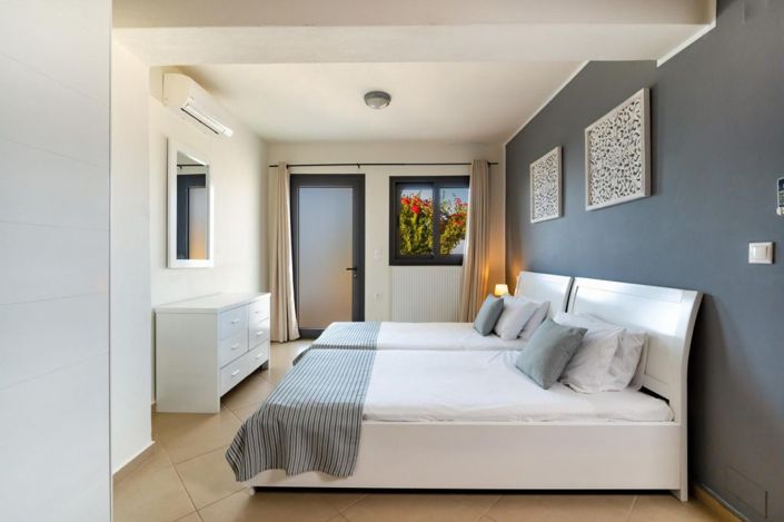 Image No.17-4 Bed Villa for sale