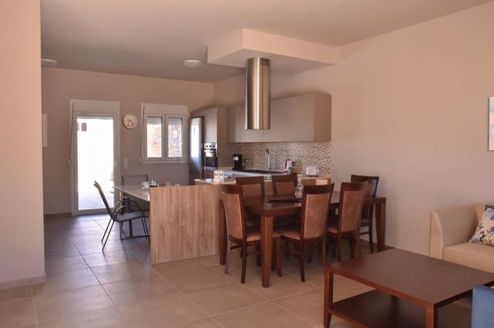 Image No.5-2 Bed House for sale