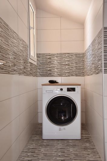 Image No.9-2 Bed House for sale